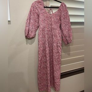 TARGET WOMEN’S BALLOON LONG SLEEVE DRESS - UNIVERSAL THREAD (Size XS)